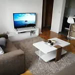 Apartamento Adriana *