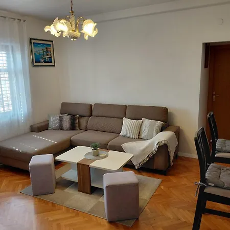 Apartment Adriana