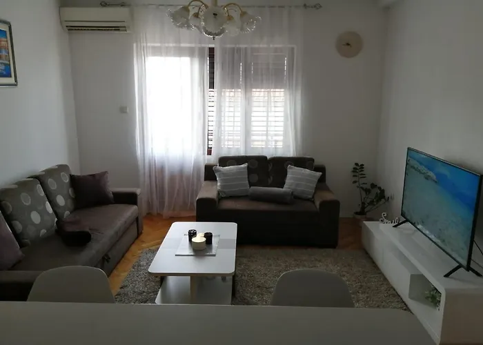 Adriana Apartment