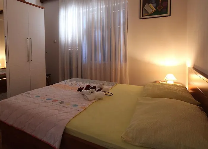 Adriana * Μακάρσκα